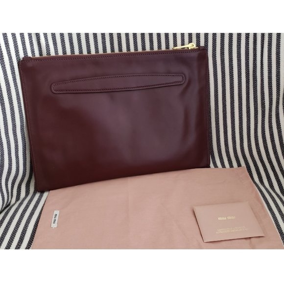 Miu Miu Studded Rockstud Leather Pochette Clutch - Picture 2 of 4